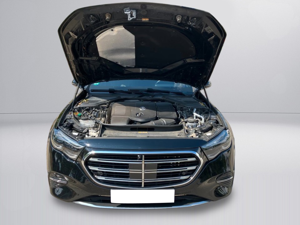 Mercedes-Benz E 300e Exclusive - foto 33