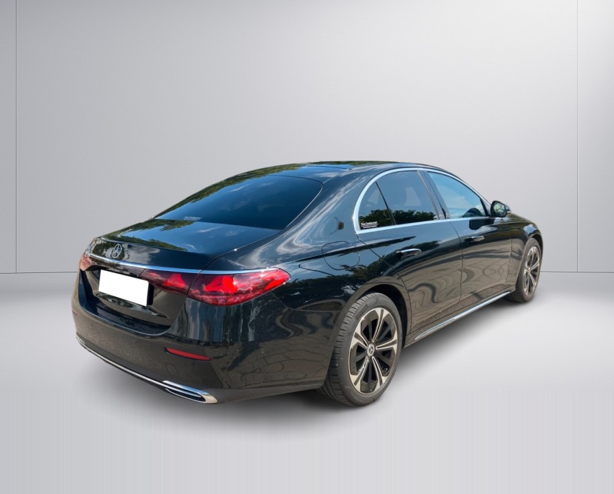 MERCEDES-BENZ E-Class 2024 — imagine 3