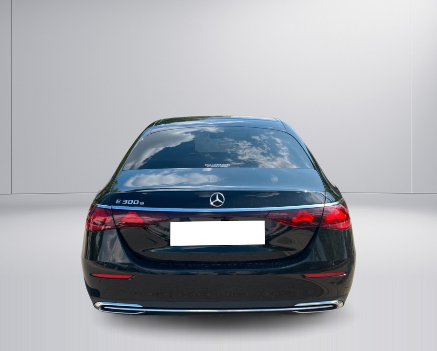 MERCEDES-BENZ E-Class 2024 — imagine 4