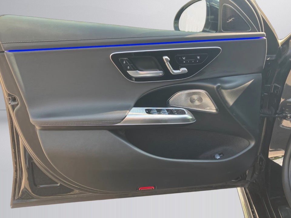 Mercedes-Benz E 300e Exclusive - foto 26