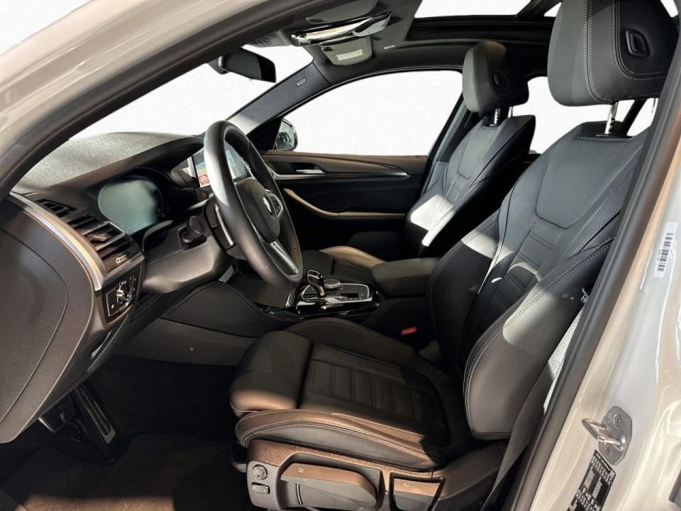 BMW X4 xDrive20i M-Sport - foto 8