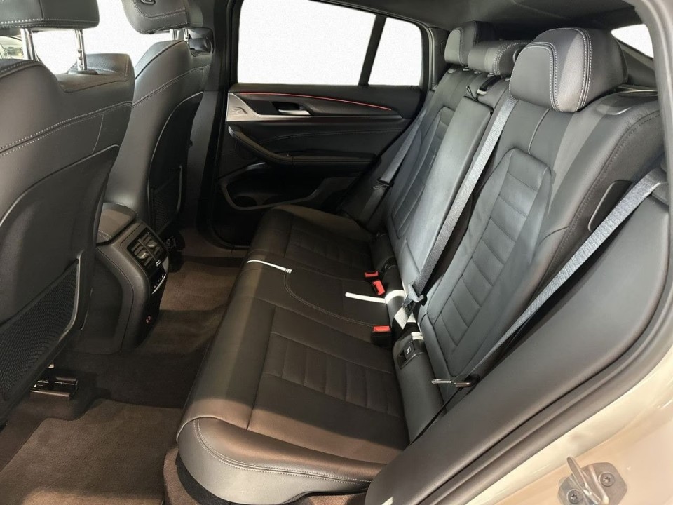 BMW X4 xDrive20i M-Sport - foto 12