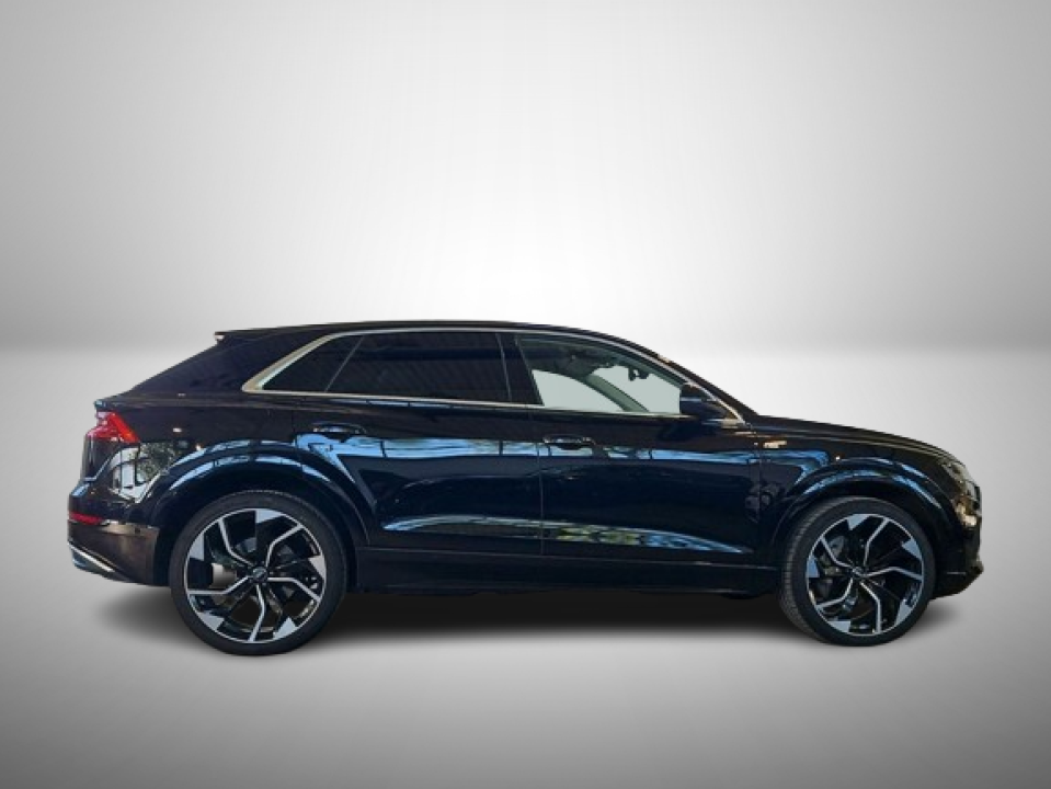 Audi Q8 50 TDI Quattro (2)