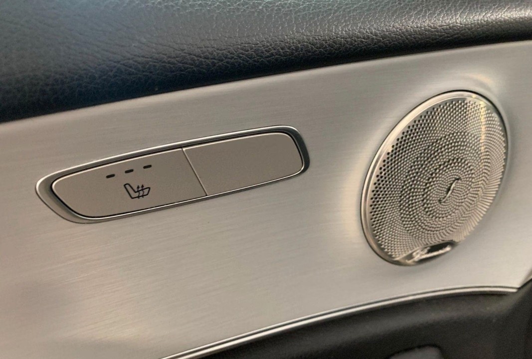 Mercedes-Benz E Limousine 300e AMG Line - foto 12