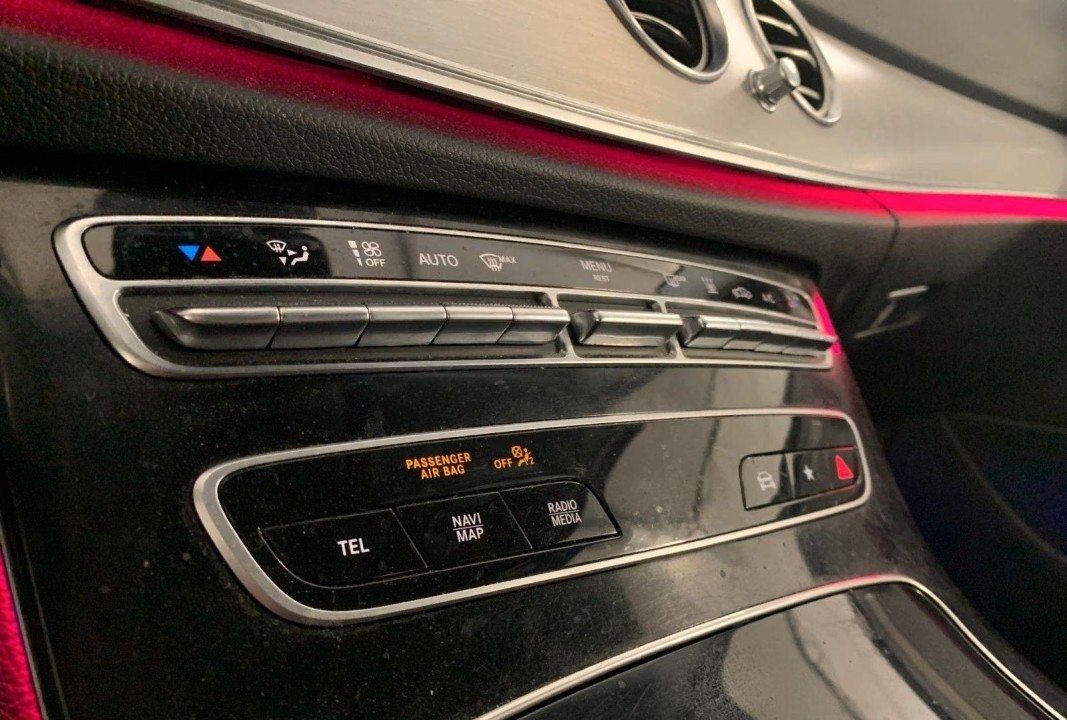 Mercedes-Benz E Limousine 300e AMG Line - foto 9
