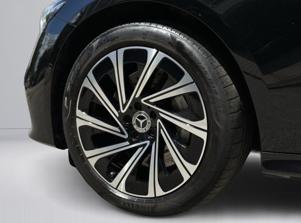 Mercedes-Benz E 300e Exclusive - foto 23