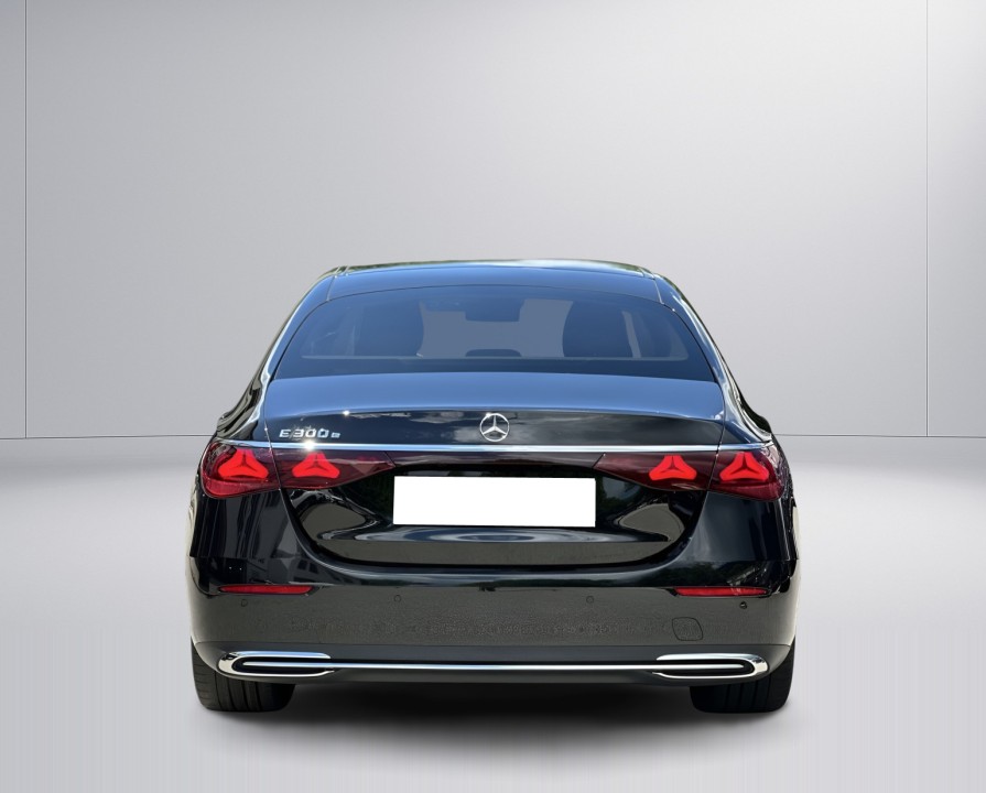 MERCEDES-BENZ E-Class 2024 — imagine 3