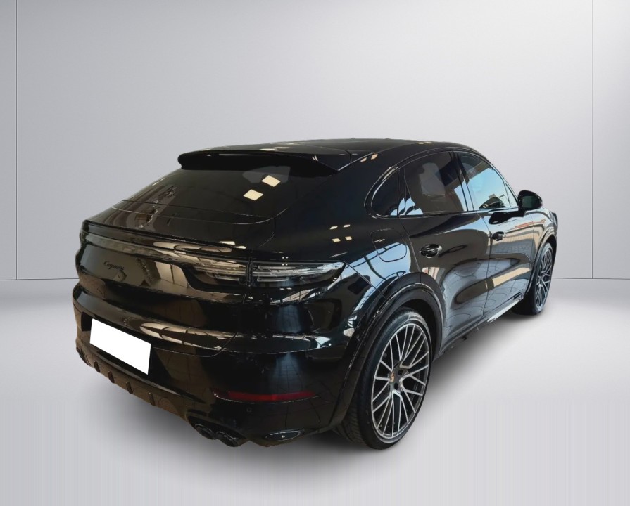 PORSCHE Cayenne Coupe 2023 — imagine 5