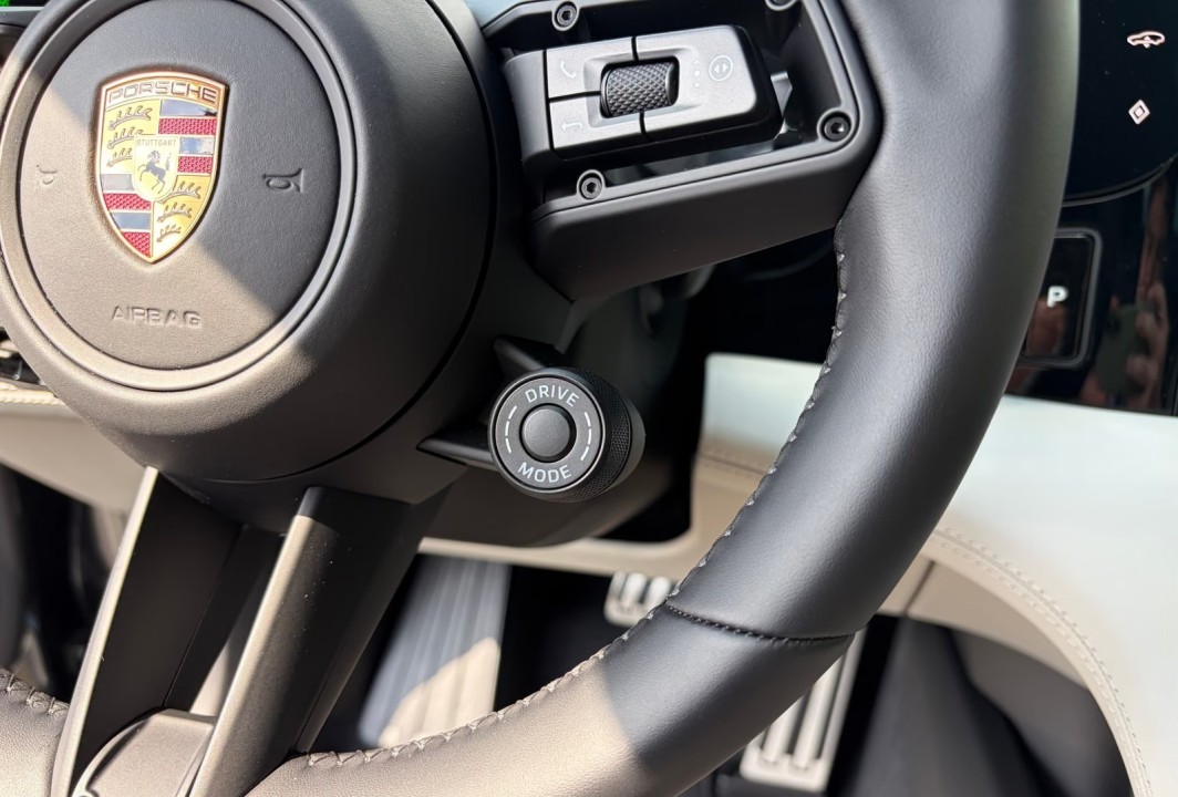 Porsche Taycan 4S Black Edition - foto 13