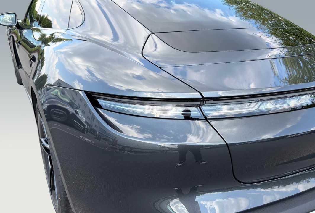 Porsche Taycan 4S Black Edition - foto 28