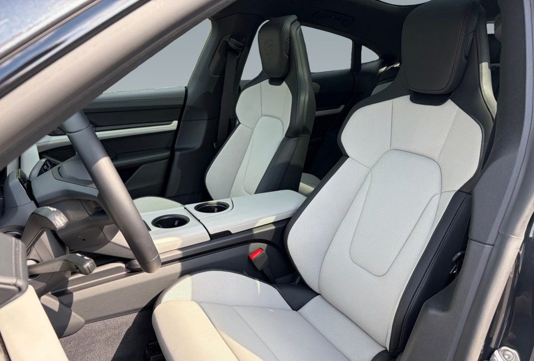 Porsche Taycan 4S Black Edition - foto 11