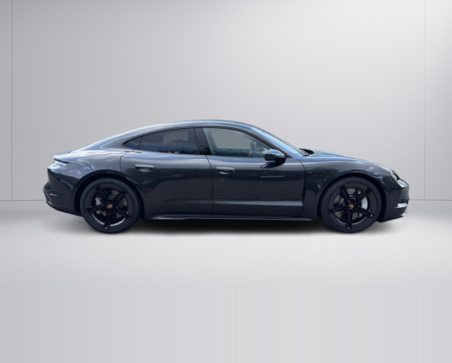 PORSCHE Taycan 2026 — imagine 2