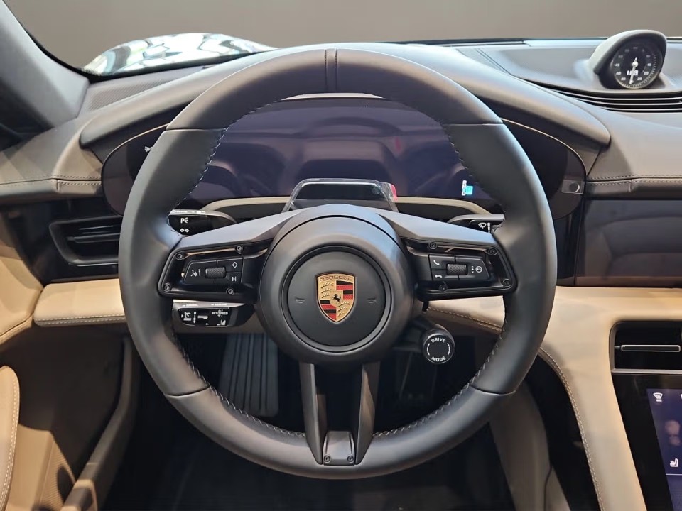 Porsche Taycan Black Edition - foto 13
