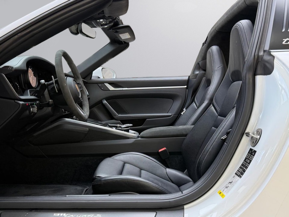 PORSCHE 911 2021 — imagine 18