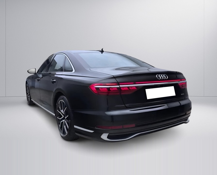 AUDI A8 2022 — imagine 4