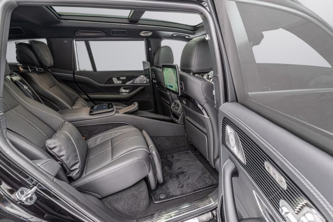 Mercedes-Maybach GLS 600 - foto 17