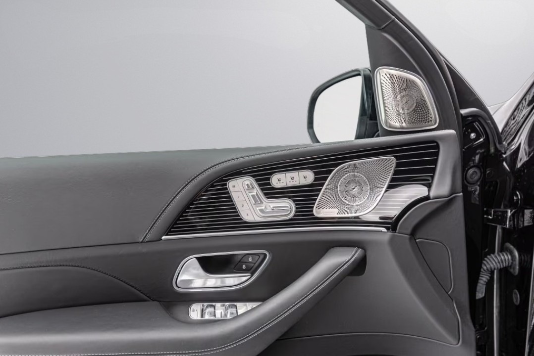 Mercedes-Maybach GLS 600 - foto 29