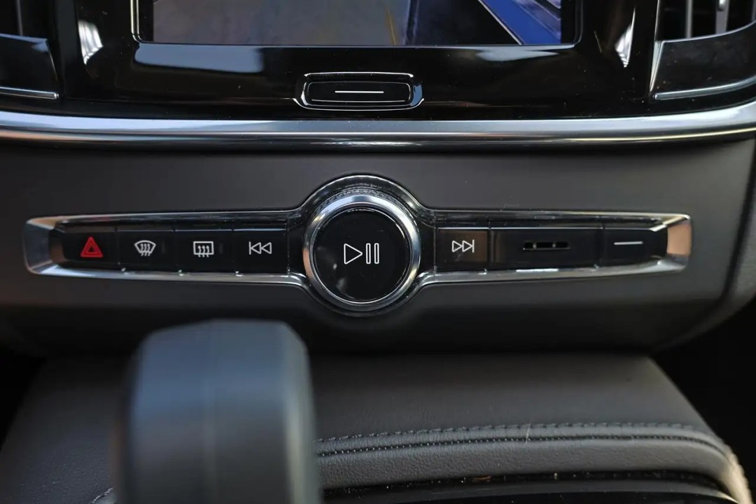 Volvo S90 T8 Recharge AWD Ultimate Bright - foto 9