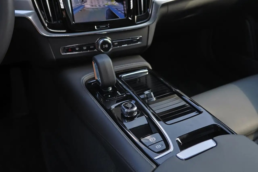 Volvo S90 T8 Recharge AWD Ultimate Bright - foto 8