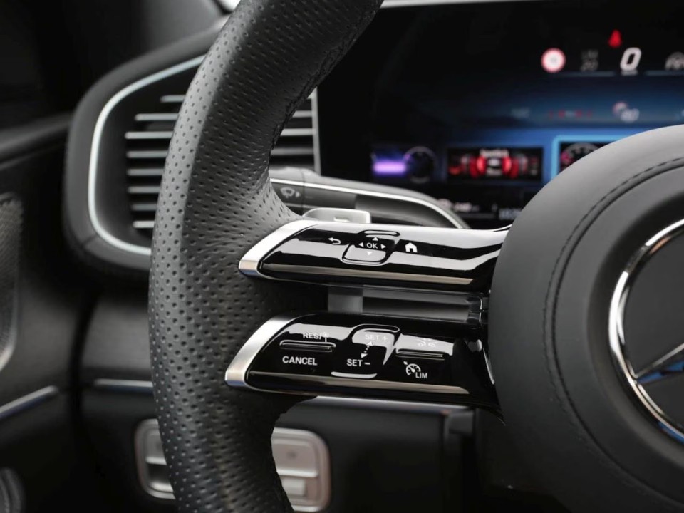 Mercedes-Benz GLE Coupé 300d 4MATIC AMG Line - foto 13