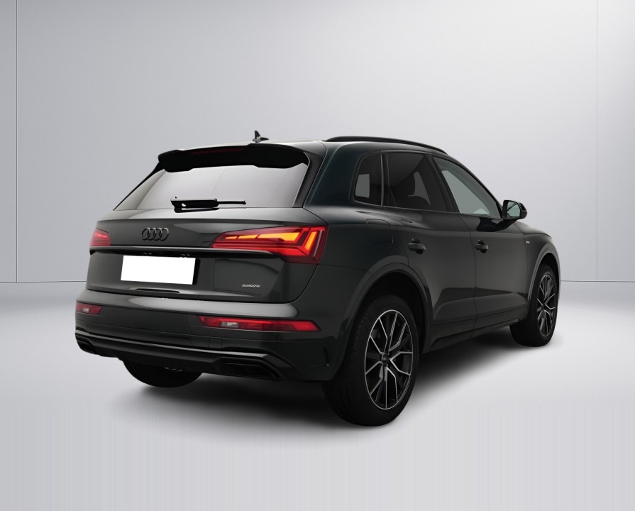 AUDI Q5 2023 — imagine 3