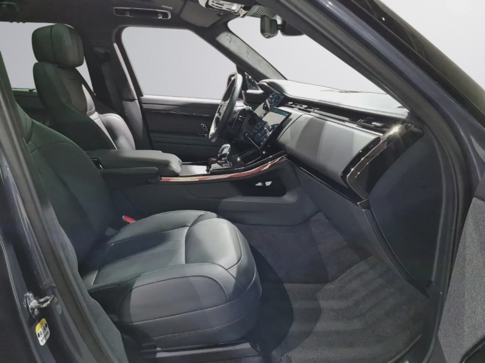 LAND ROVER Range Rover Sport 2025 — imagine 3