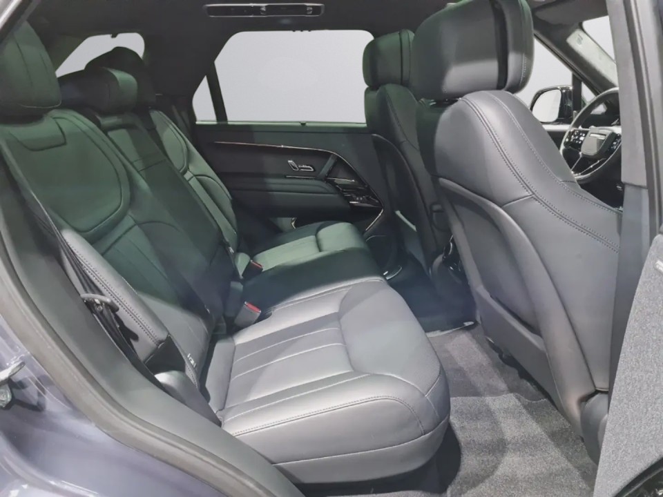 LAND ROVER Range Rover Sport 2025 — imagine 4