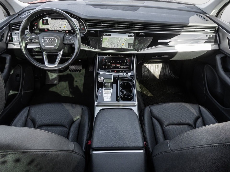 AUDI Q7 2021 — imagine 13