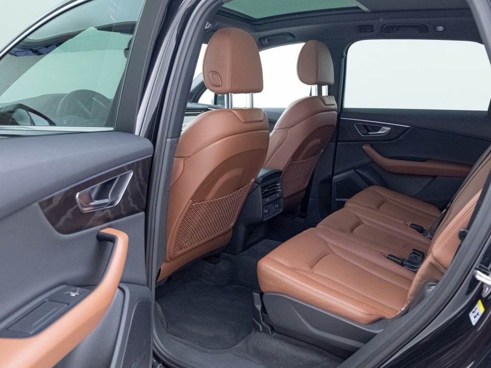 Audi Q7 45TDI - foto 14