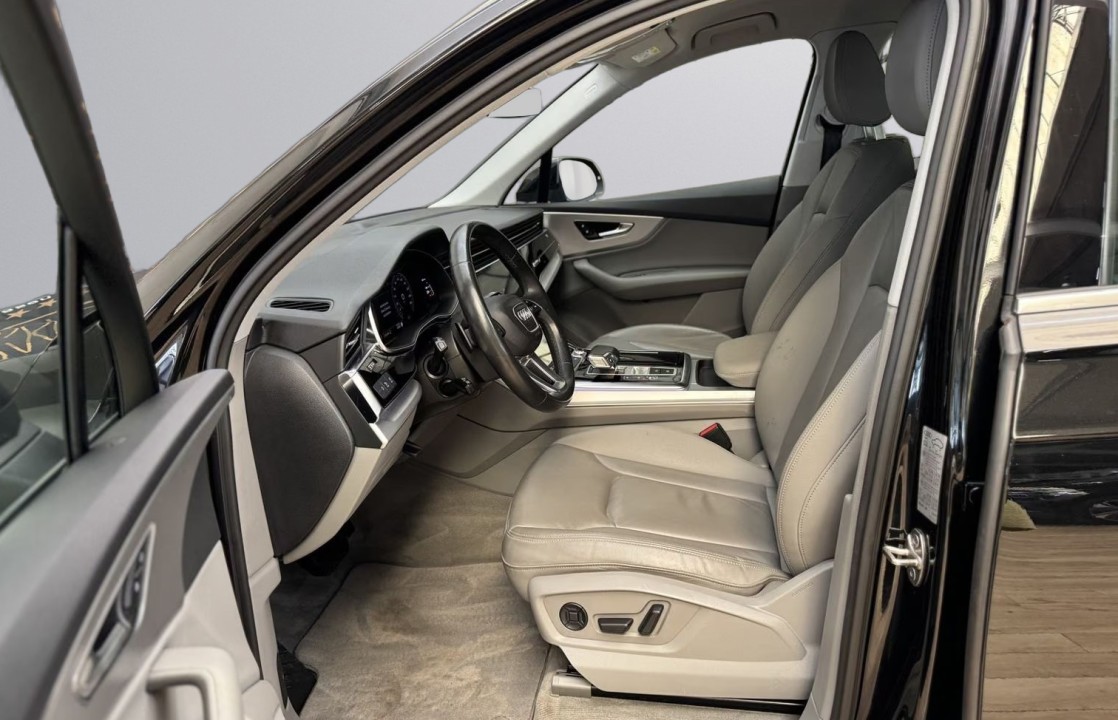 Audi Q7 50TDI - foto 11