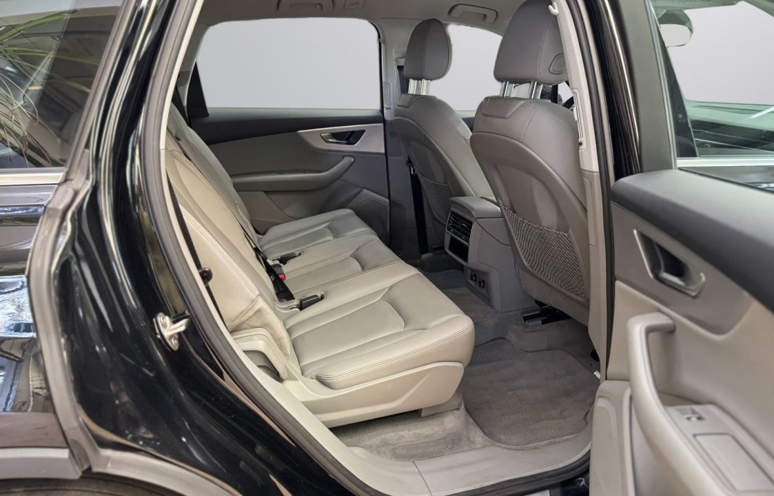 Audi Q7 50TDI - foto 13