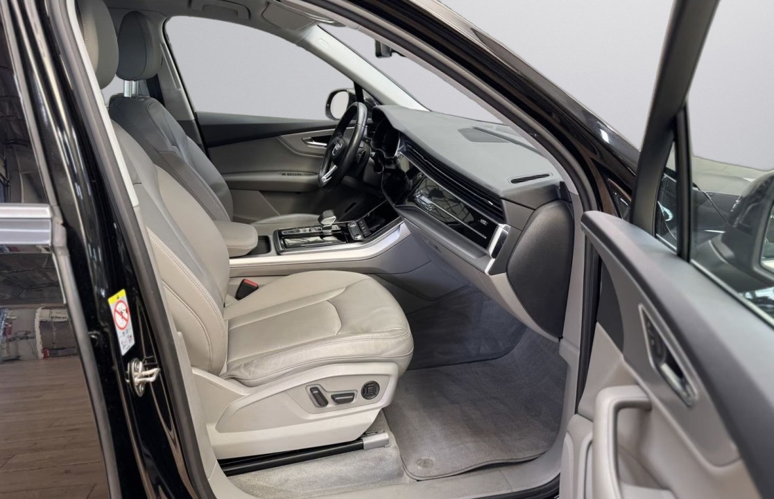 Audi Q7 50TDI - foto 14