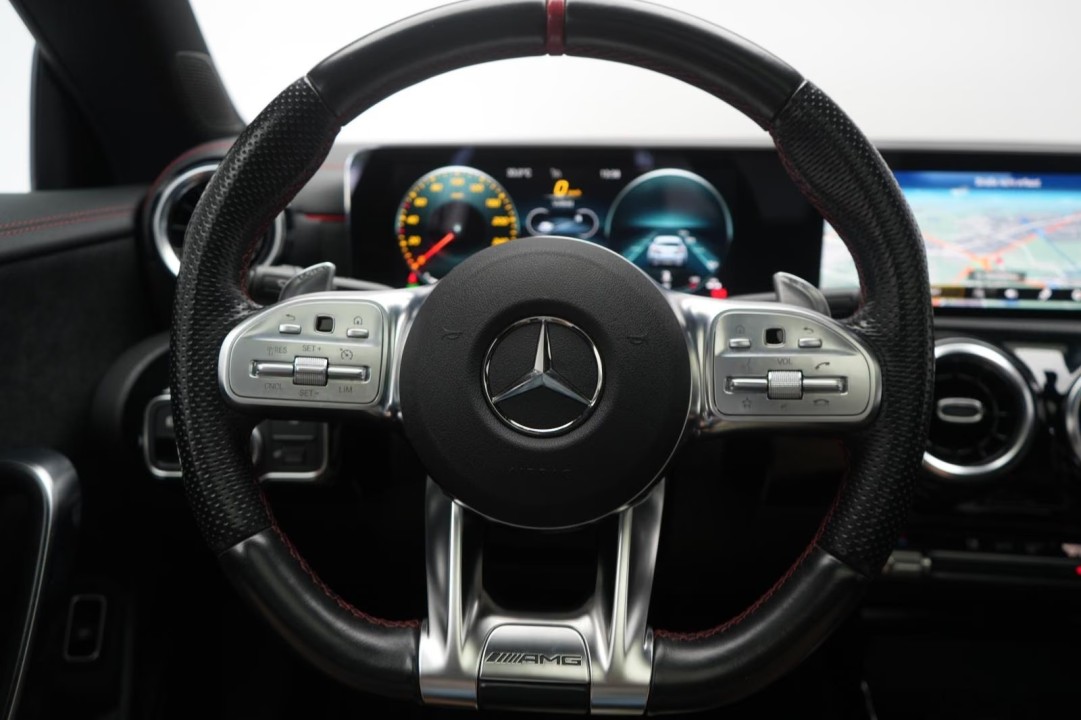Mercedes-Benz CLA 35 AMG 4MATIC - foto 8
