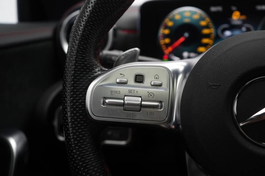 Mercedes-Benz CLA 35 AMG 4MATIC - foto 17