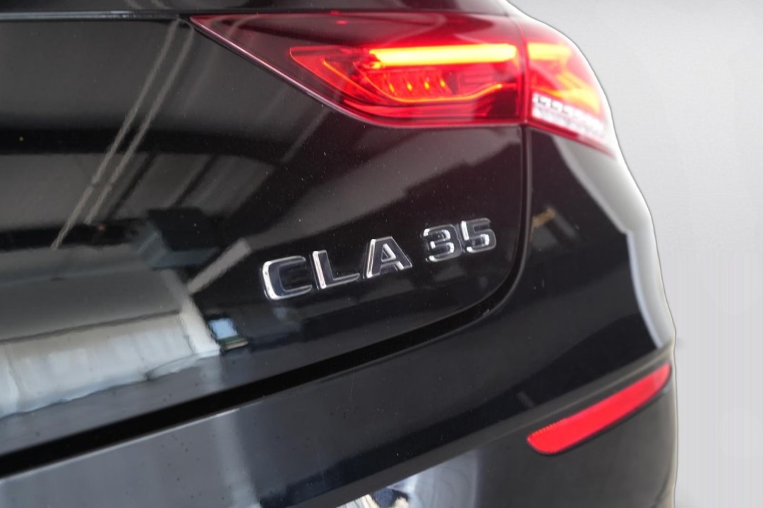 Mercedes-Benz CLA 35 AMG 4MATIC - foto 38