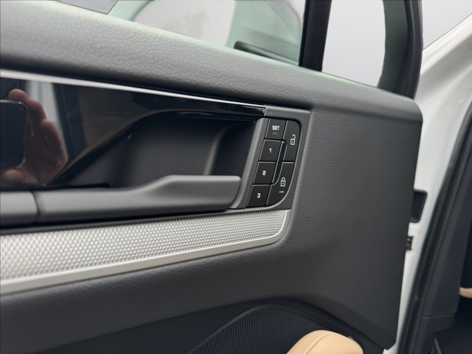 Porsche Cayenne Coupe - foto 25