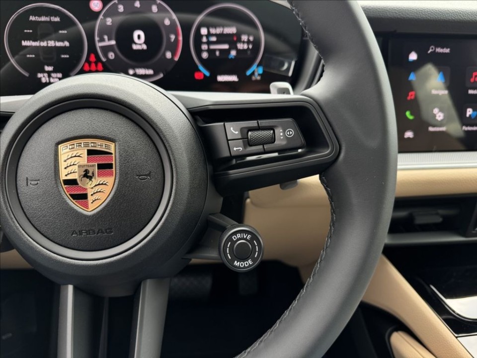Porsche Cayenne Coupe - foto 18