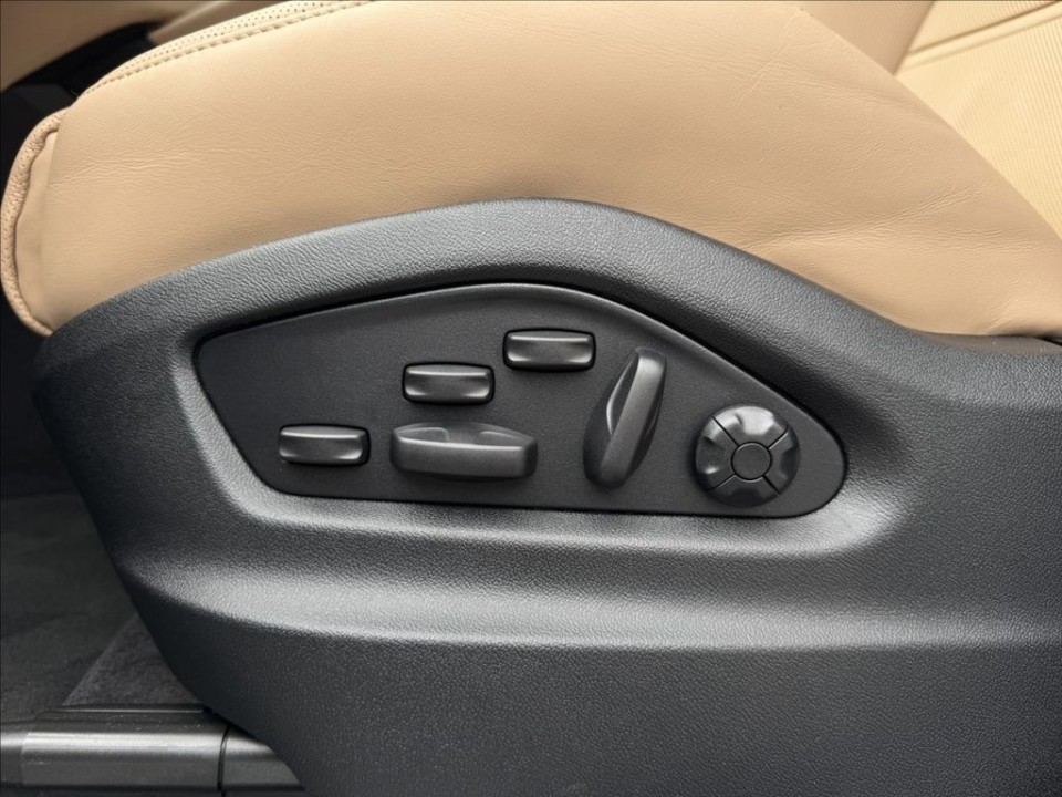 Porsche Cayenne Coupe - foto 28