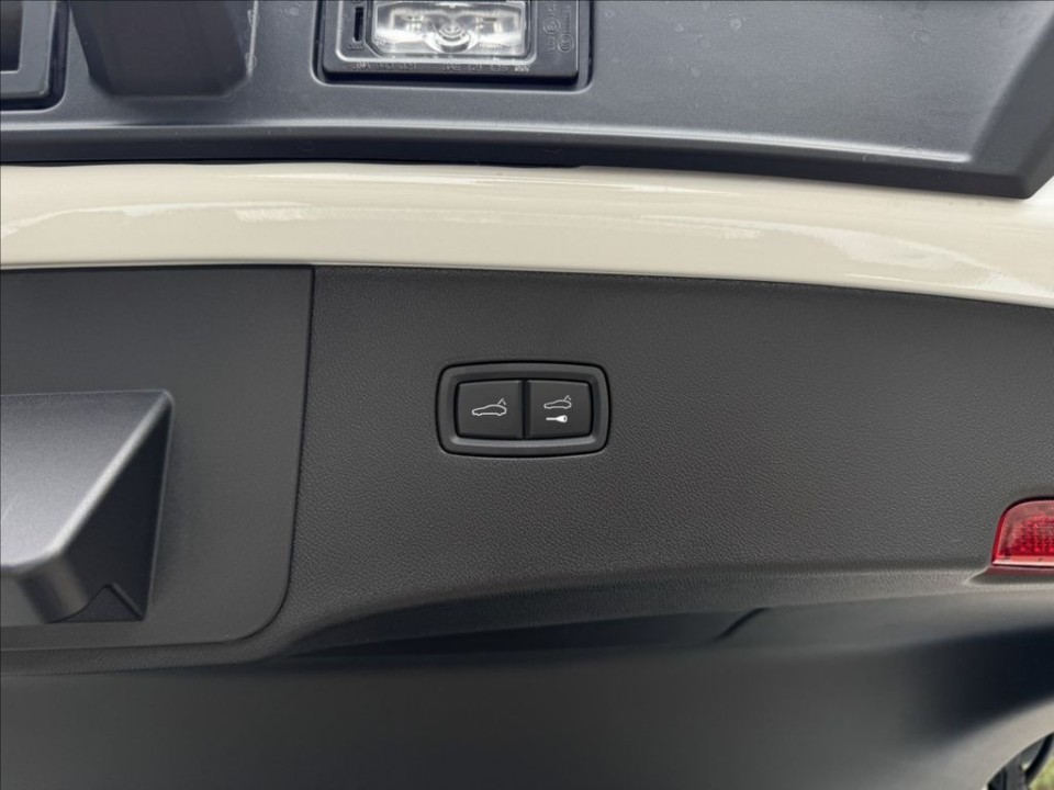 Porsche Cayenne Coupe - foto 30