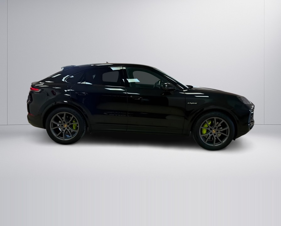 PORSCHE Cayenne Coupe 2024 — imagine 2