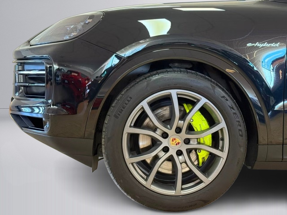 Porsche Cayenne Coupe E-Hybrid - foto 28