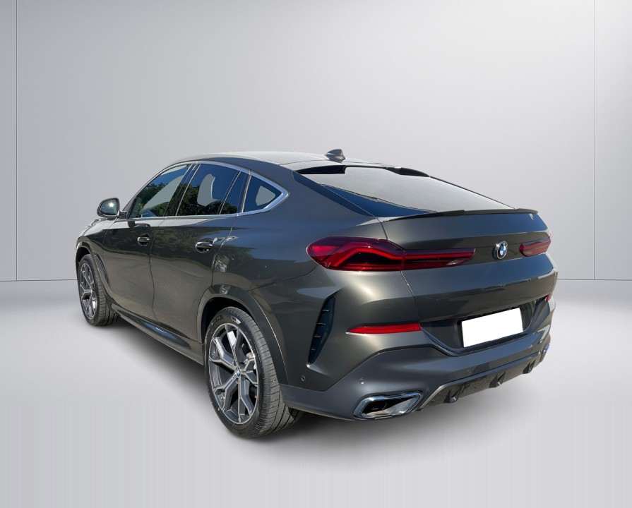 BMW X6 2022 — imagine 3
