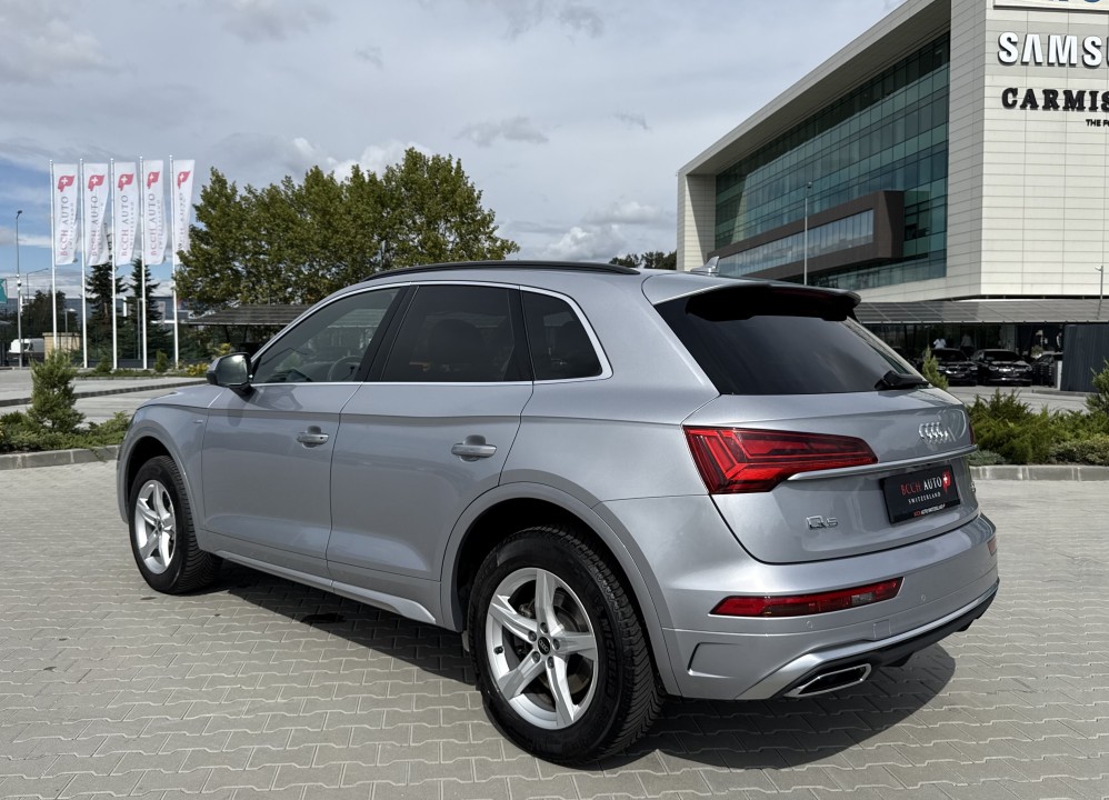 Audi Q5 SUV 40TDI quattro S tronic S-Line MHEV (5)