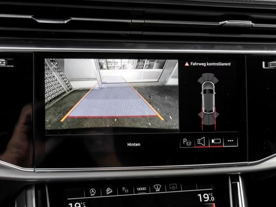 Audi Q8 55TFSI quattro tiptronic - foto 8