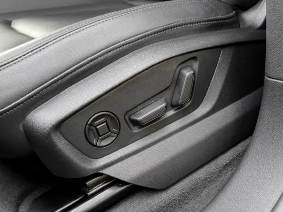 Audi Q8 55TFSI quattro tiptronic - foto 12