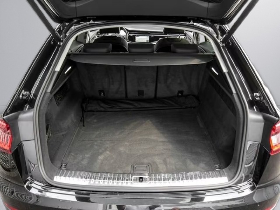 AUDI Q8 2022 — imagine 18
