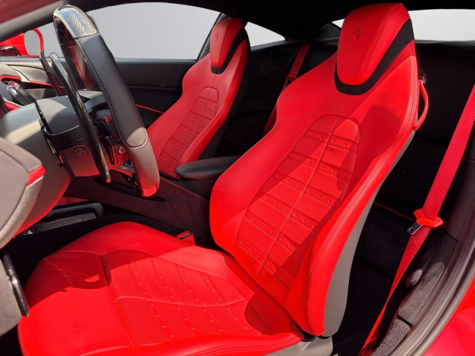 Ferrari Roma - foto 18