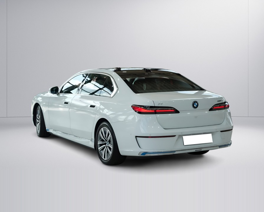 BMW i7 xDrive60 Pure Design (3)