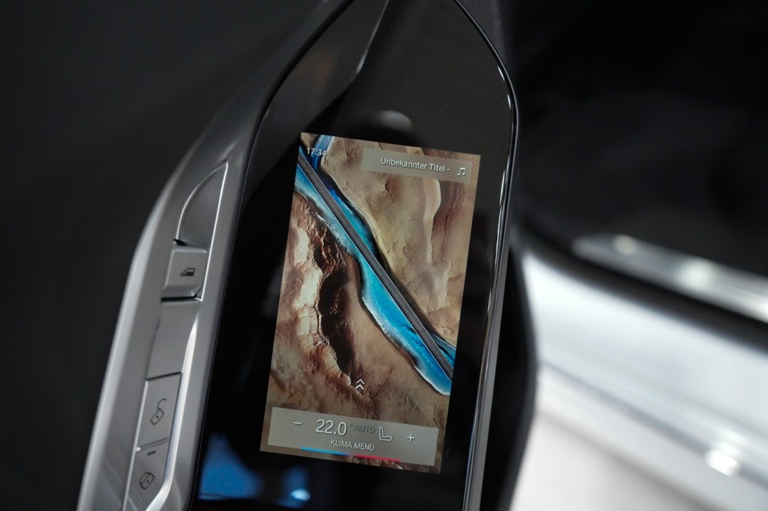 BMW i7 xDrive60 Pure Design - foto 14