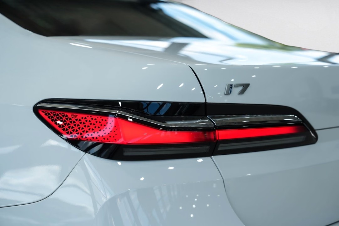 BMW i7 xDrive60 Pure Design - foto 23